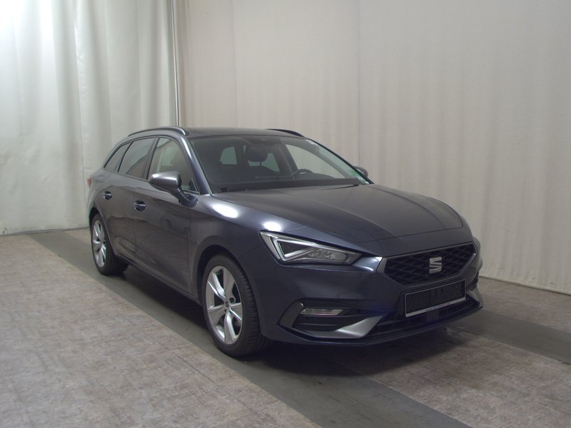 SEAT Leon Sportstourer 2.0 TDI automatik FR-Line • Full LED — 3