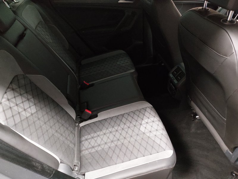 Volkswagen Tiguan 2.0 TDI R-Line automatik • ACC • AHK — 12