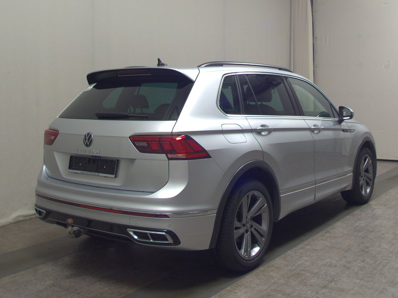 Volkswagen Tiguan 2.0 TDI R-Line automatik • ACC • AHK — 4