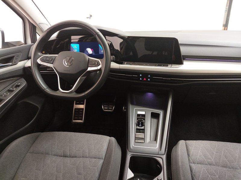 Volkswagen Golf-8 Variant 2.0 TDI Move automatik • ACC • AHK — 20