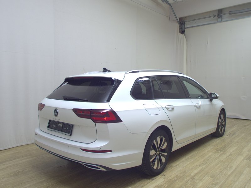 Volkswagen Golf-8 Variant 2.0 TDI Move automatik • ACC • AHK — 4