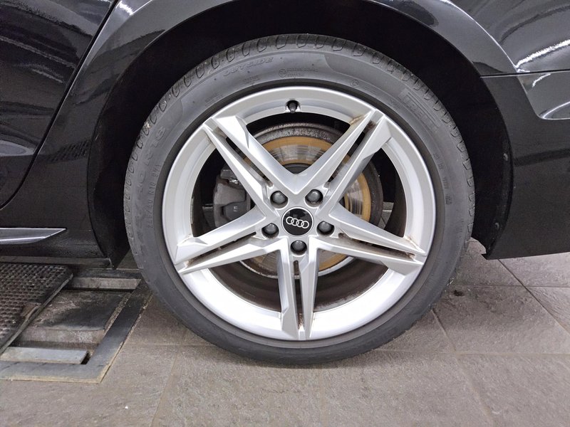 Audi A4 Avant 35 TDI automatik advanced • ACC • el. peta vrata — 11