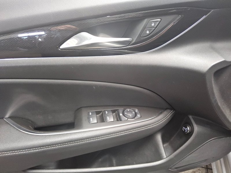 Opel Insignia ST 2.0 CDTI automatik Elegance • LED • navigacija — 9