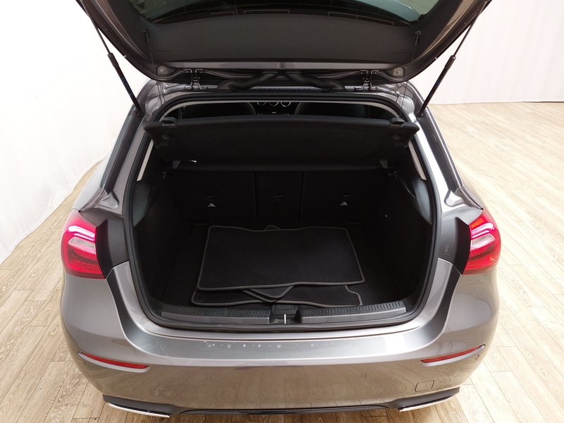 Mercedes-Benz A 220 d automatik Progressive • ACC — 17