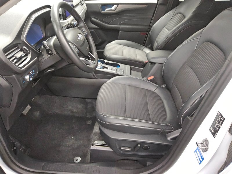 Ford Kuga 2.0 EcoBlue Titanium X automatik • HUD • ACC — 9