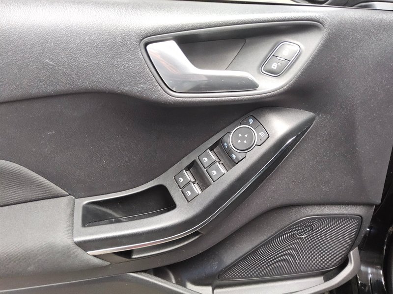 Ford Fiesta 1.0 EcoBoost Titanium — 9