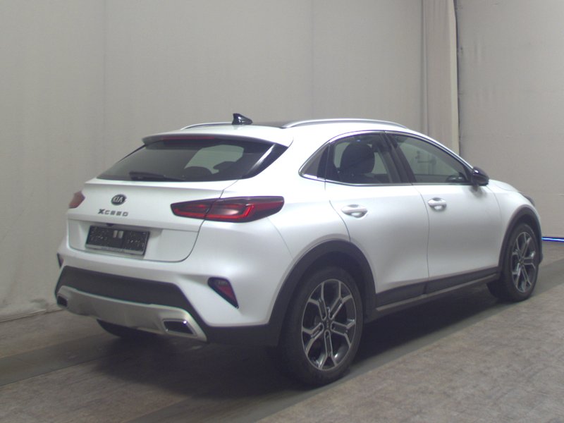 Kia XCeed 1.6 CRDI automatik Spirit • panorama • Full LED — 4