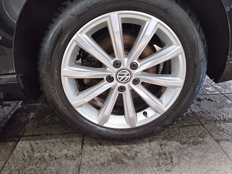 Volkswagen Passat Variant 1.5 TSI Business automatik • ACC • LED — 10