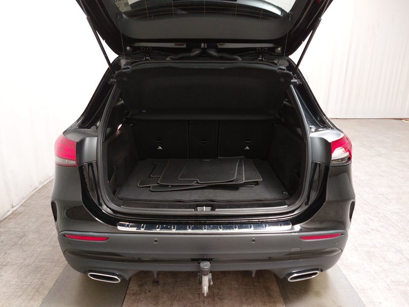 Mercedes-Benz GLA 200 d automatik AMG Line • LED • panorama — 16