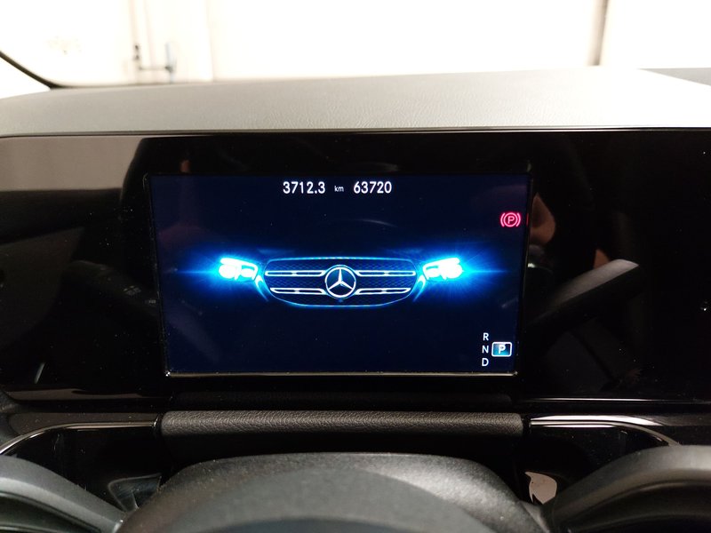 Mercedes-Benz GLA 200 d automatik AMG Line • LED • panorama — 21