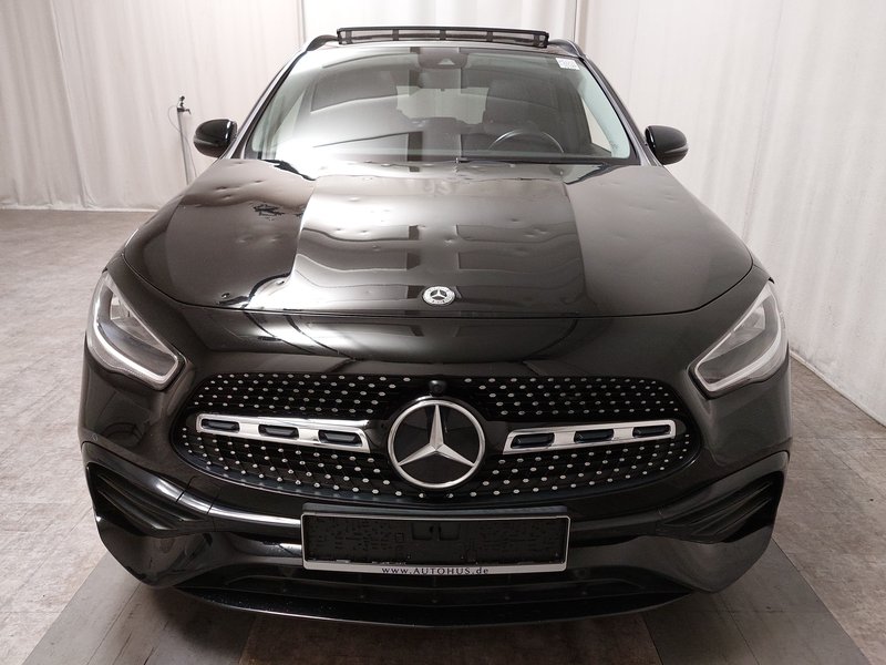 Mercedes-Benz GLA 200 d automatik AMG Line • LED • panorama — 9