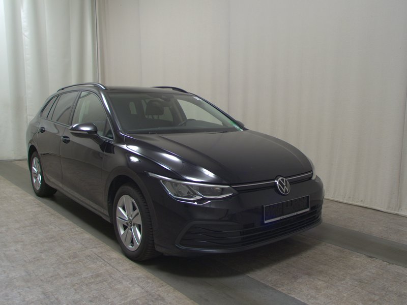 Volkswagen Golf 8 Variant 2.0 TDI automatik Life • ACC • Full LED — 3