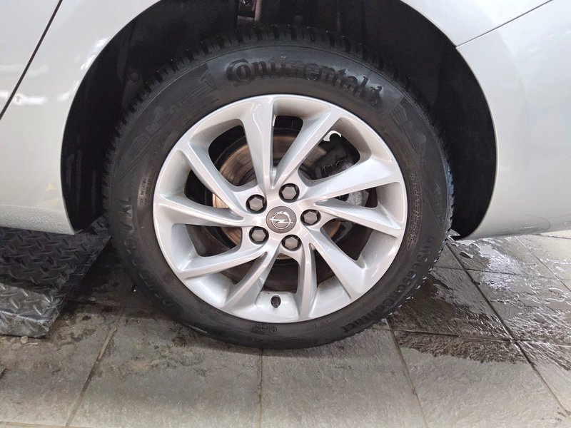 Opel Astra ST 1.5 D automatik Elegance • Full LED — 10