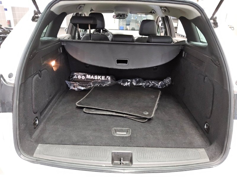 Opel Astra ST 1.5 D automatik Elegance • Full LED — 11