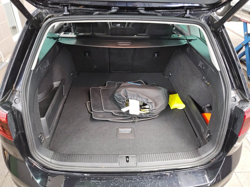 Volkswagen Passat Variant GTE 1.4 TSI automatik • panorama • ACC — 12