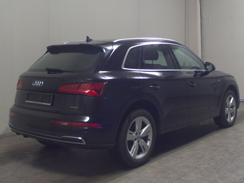 Audi Q5 40 TDI quattro automatik S line • ACC • el. peta vrata — 4