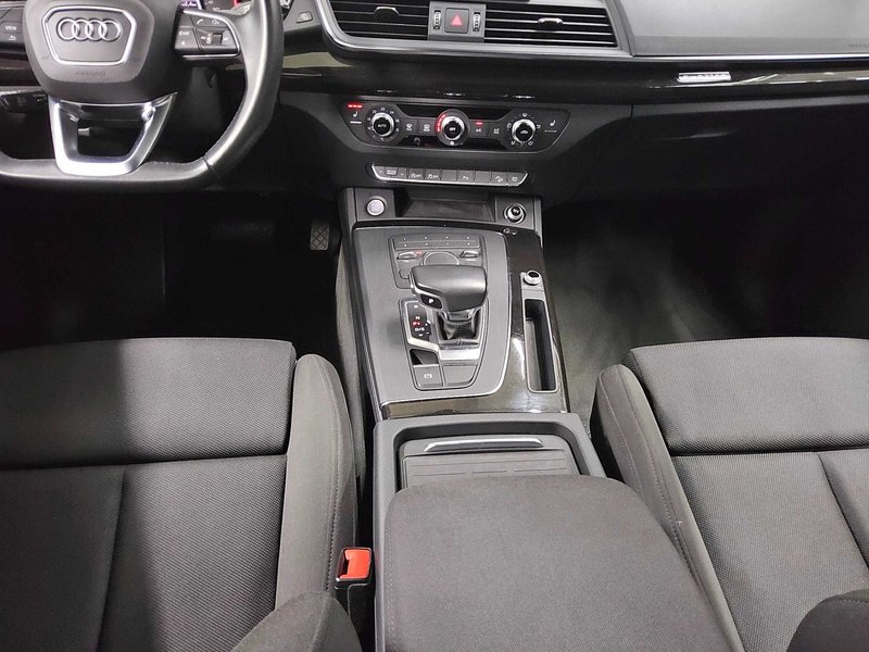 Audi Q5 40 TDI quattro automatik S line • ACC • el. peta vrata — 6