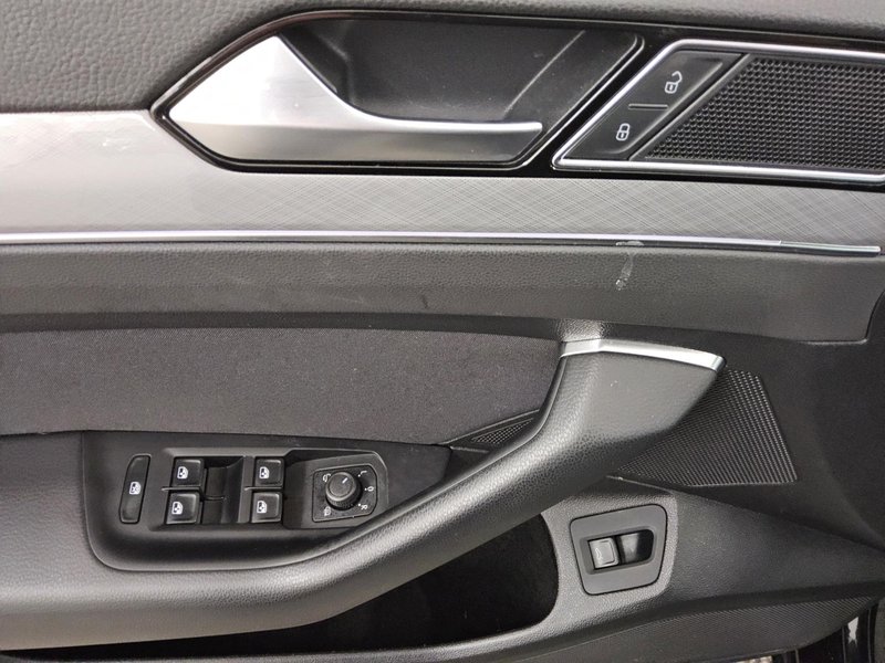 Volkswagen Passat Variant 2.0 TDI automatik Business • električna peta vrata — 10
