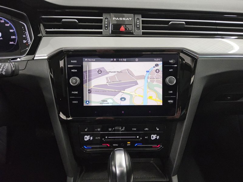 Volkswagen Passat Variant 2.0 TDI automatik Business • električna peta vrata — 7