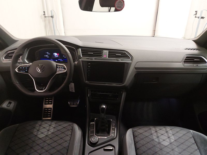 Volkswagen Tiguan 2.0 TDI automatik 4MOTION R-Line • 360° kamera • ACC — 13