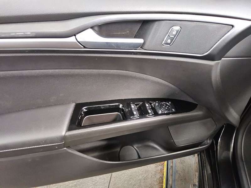 Ford Mondeo Turnier 2.0 EcoBlue automatik Titanium • Kuka za vuču (odvojiva) — 9