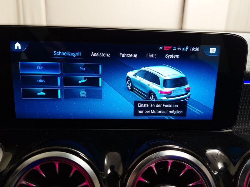 Mercedes-Benz GLB 200 d automatik Progressive • AHK • Full LED — 21
