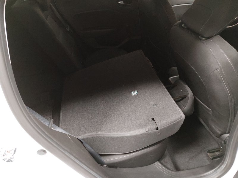 Renault Clio 0.9 TCe • LED • navigacija — 11
