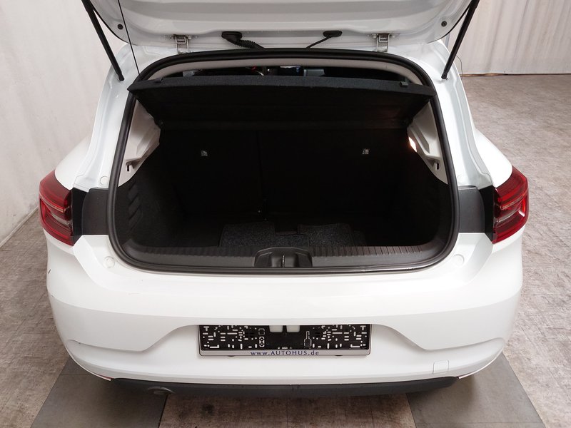 Renault Clio 0.9 TCe • LED • navigacija — 15