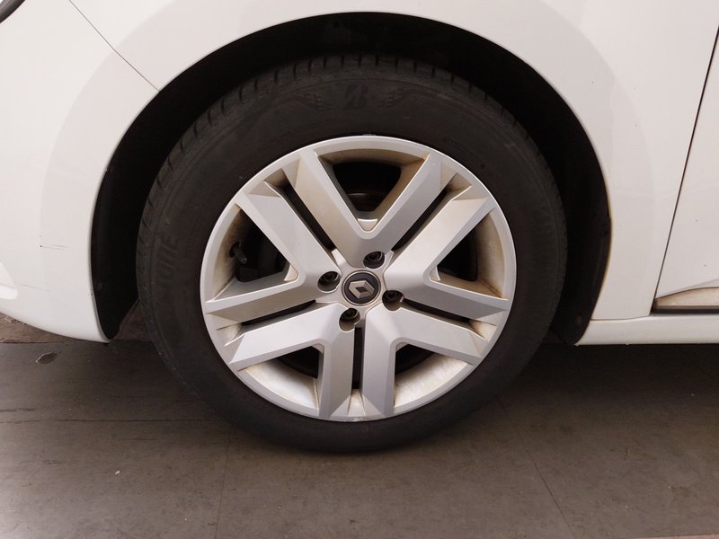 Renault Clio 0.9 TCe • LED • navigacija — 8