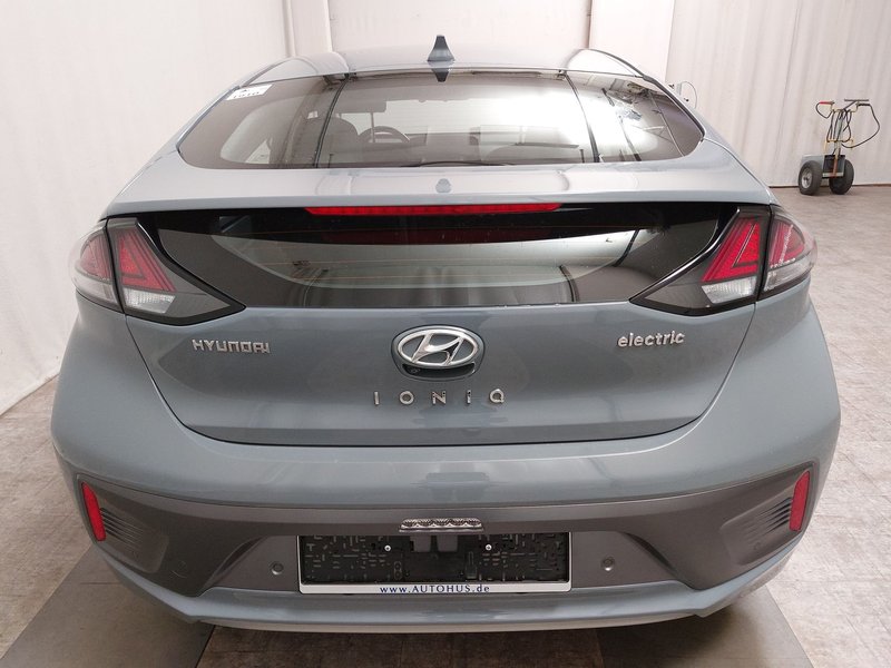 Hyundai Ioniq Electric Trend • ACC • navigacija — 14