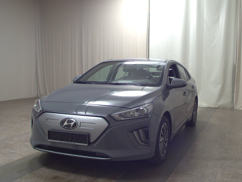 Hyundai Ioniq Electric Trend • ACC • navigacija — 2