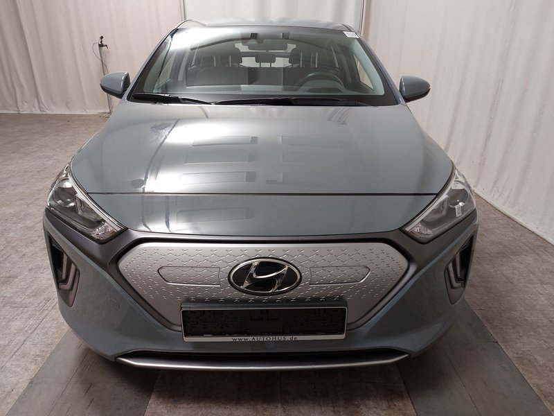 Hyundai Ioniq Electric Trend • ACC • navigacija — 9