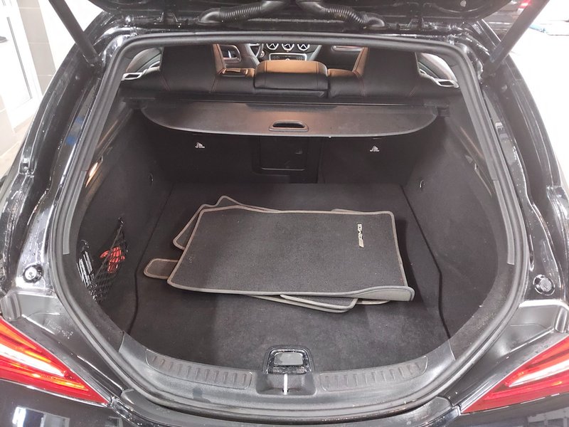 Mercedes-Benz CLA 220 d Shooting Brake 4MATIC automatik AMG Line • ACC — 11