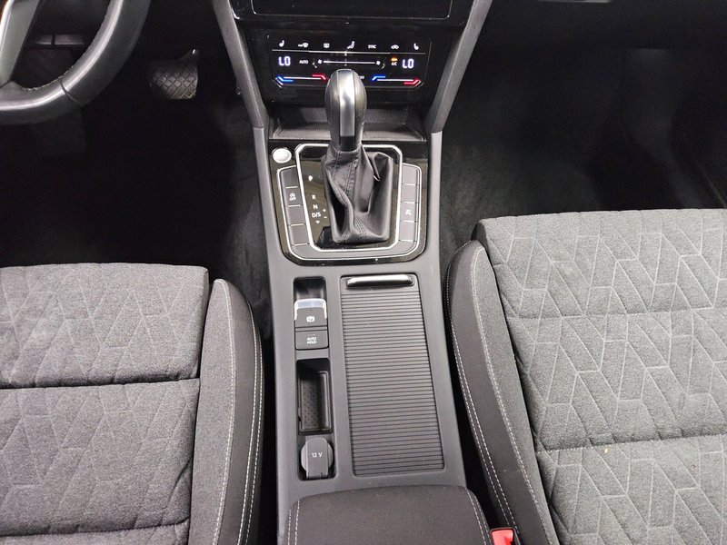 Volkswagen Passat Variant 2.0 TDI automatik Business • 360° kamera • ACC — 6