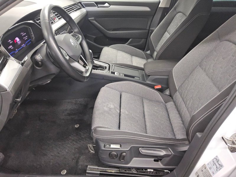 Volkswagen Passat Variant 2.0 TDI automatik Business • 360° kamera • ACC — 9