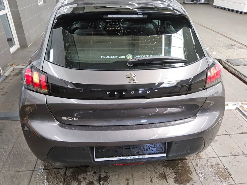 Peugeot 208 1.6 BlueHDi Active • LED — 10