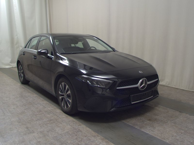 Mercedes-Benz A 180 d automatik • LED • navigacija — 3