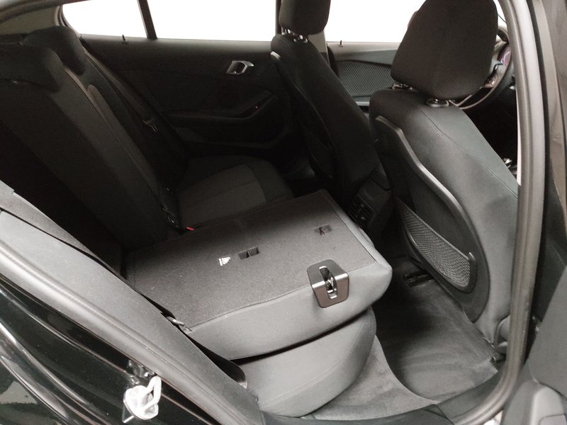BMW 120d Advantage automatik • ACC • Full LED — 11