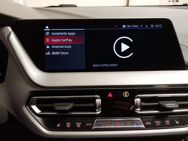 BMW 120d Advantage automatik • ACC • Full LED — 18
