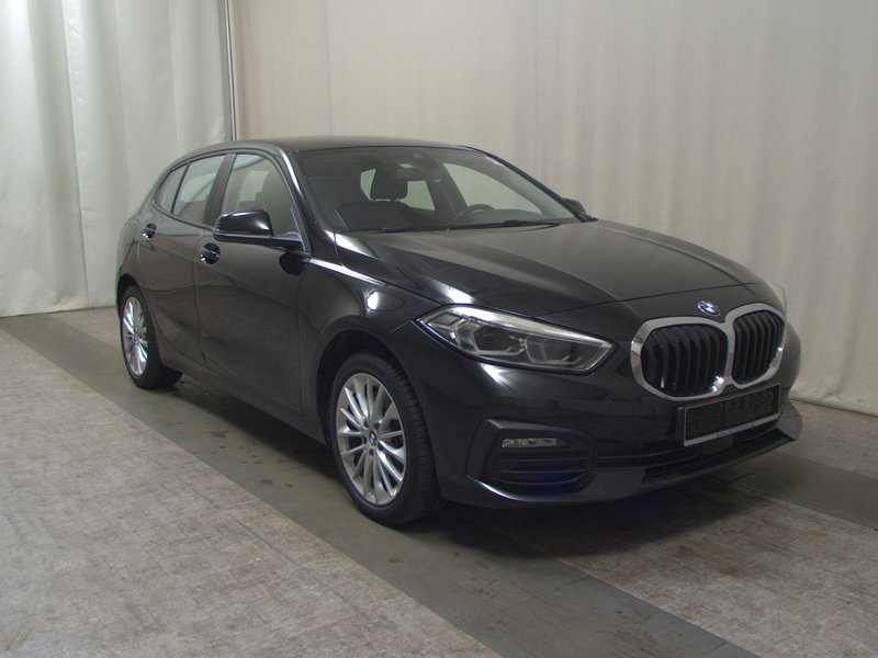 BMW 120d Advantage automatik • ACC • Full LED — 3
