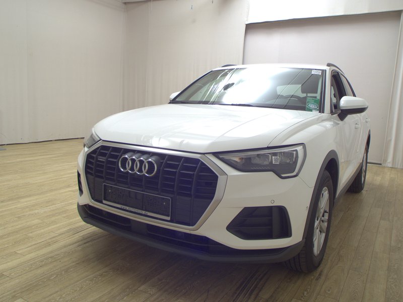 Audi Q3 40 TDI automatik quattro • 360° kamera • ACC — 2