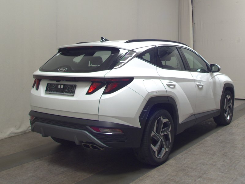 Hyundai Tucson 1.6 T-GDI automatik • 4x4 • digitalni instrumenti — 4