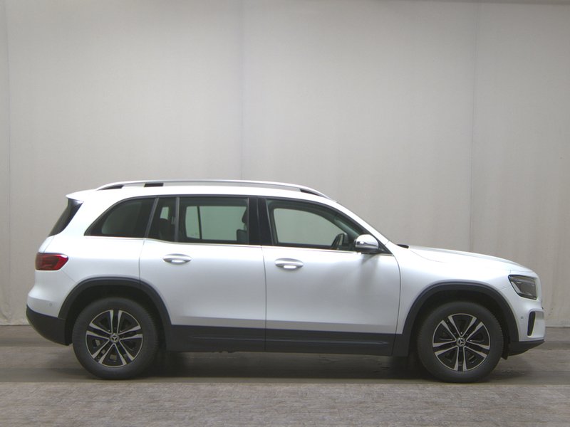 Mercedes-Benz GLB 200 d automatik Entry • AHK • el. peta vrata