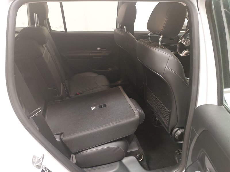 Mercedes-Benz GLB 200 d automatik Entry • AHK • el. peta vrata — 11