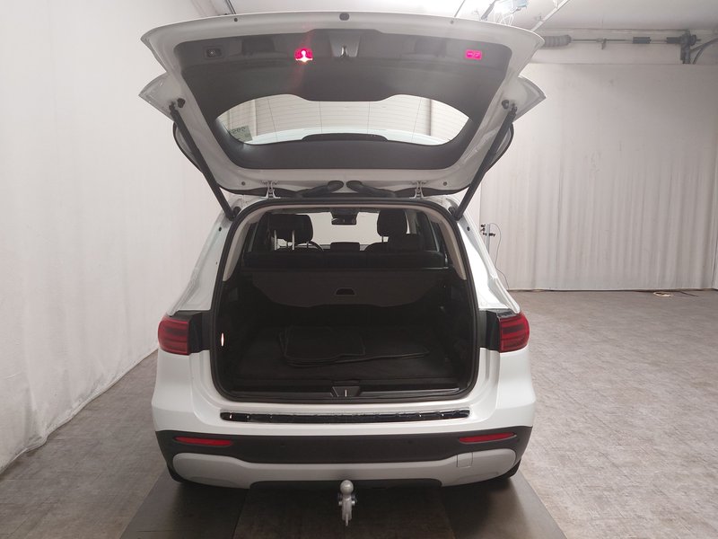 Mercedes-Benz GLB 200 d automatik Entry • AHK • el. peta vrata — 15