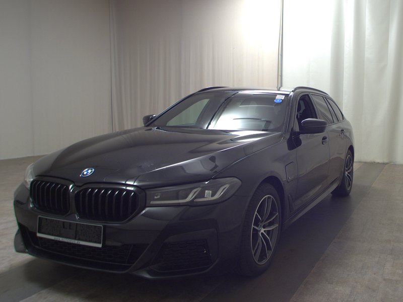 BMW 530e Touring automatik M Sport • HUD • ACC — 2