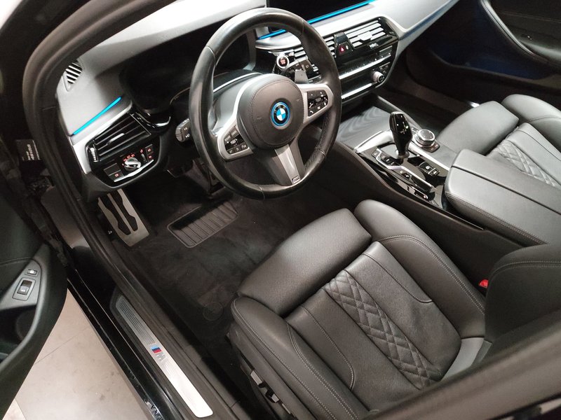 BMW 530e Touring automatik M Sport • HUD • ACC — 6