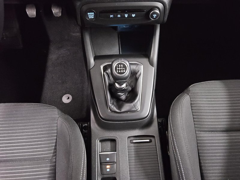 Ford Focus 1.0 EcoBoost Titanium • ACC • AHK — 6