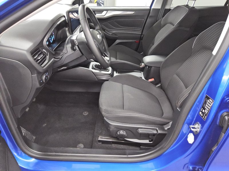 Ford Focus 1.0 EcoBoost Titanium • ACC • AHK — 8