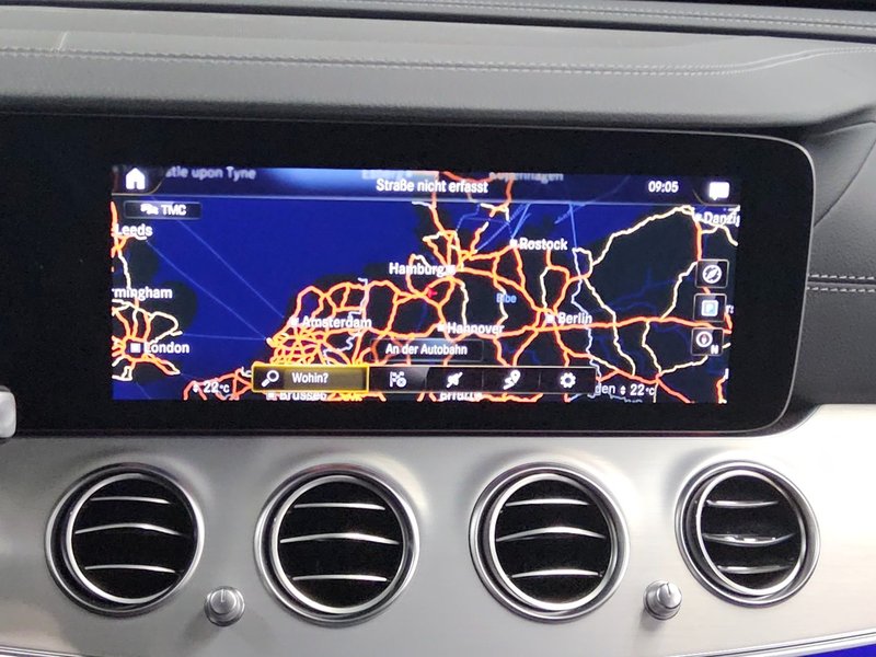 Mercedes-Benz E 300 d 4MATIC karavan automatik AMG Line • HUD • ACC — 7